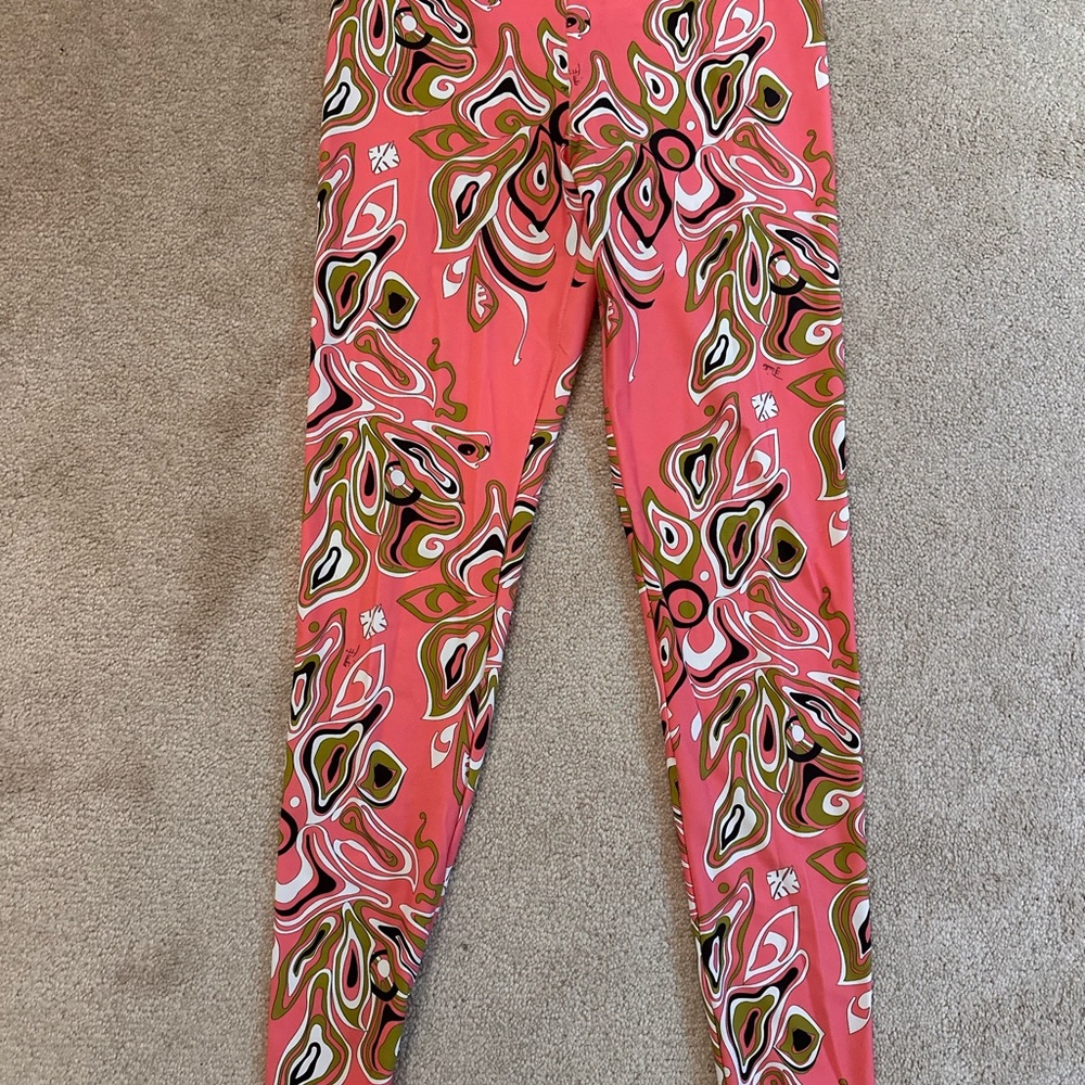 Emilio Pucci Coral Abstract Print Leggings and matching t-shirt set